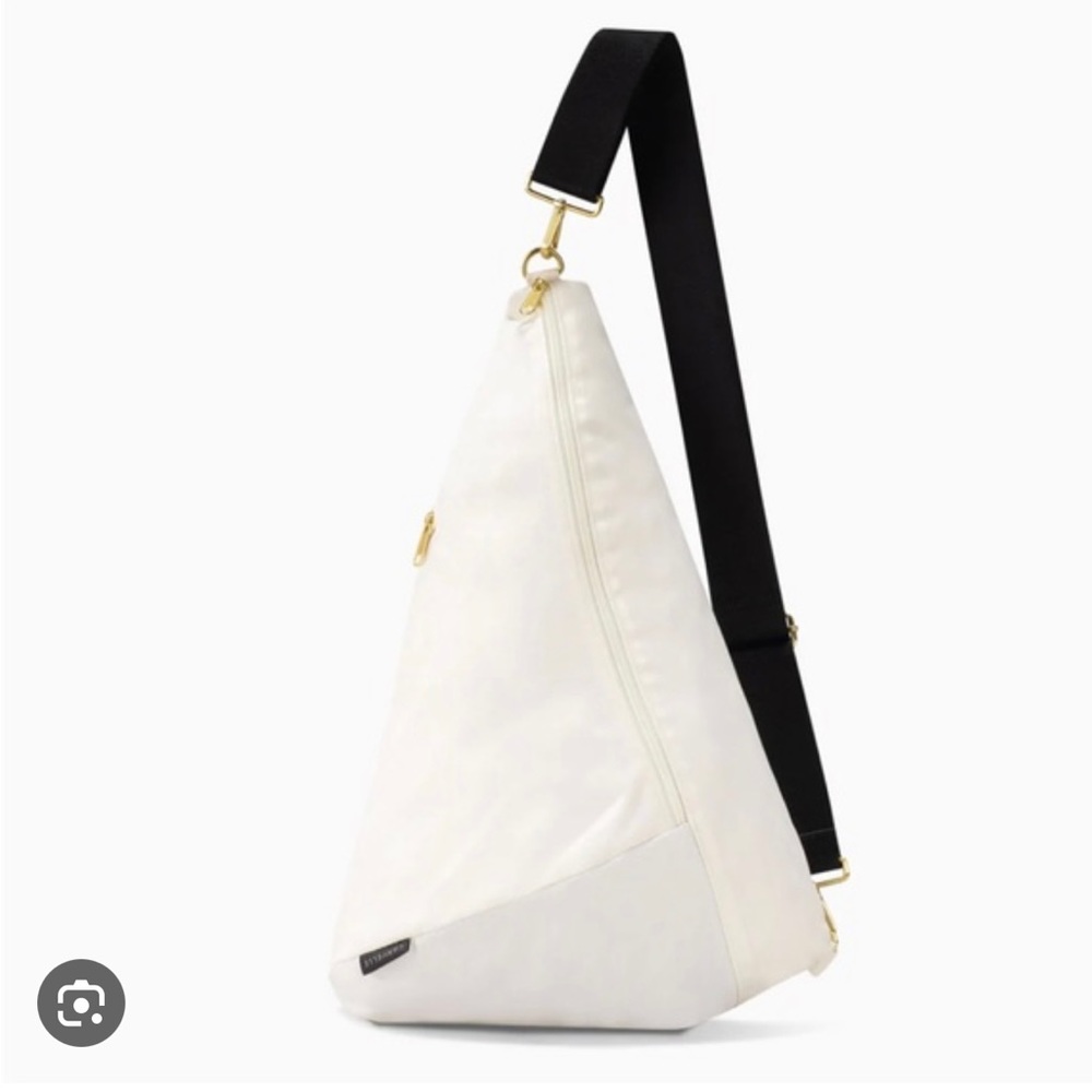 Canvelle original sling bag. Ivory and black